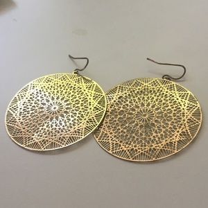 4 for $25 BEAUTIFUL GOLD EARRINGS